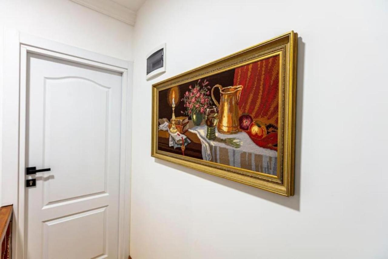Historical 4-Br Home Steps From Besiktas Stadium & Bosphorus Views - Prime Nisantasi Location! اسطنبول المظهر الخارجي الصورة