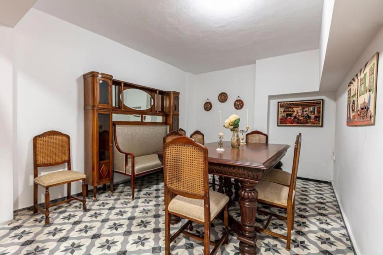 Historical 4-Br Home Steps From Besiktas Stadium & Bosphorus Views - Prime Nisantasi Location! اسطنبول المظهر الخارجي الصورة